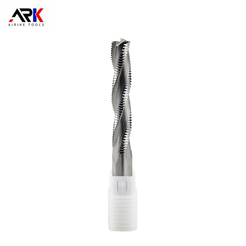 An fearr gearrthóir muilleoireachta adhmadóireachta bíseach nó fheadóg dhíreach le haghaidh scamhadh imeall?